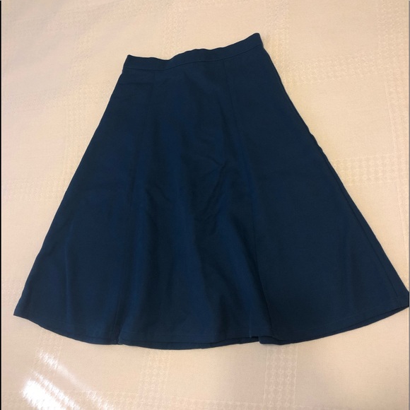 Beautiful women’s skirt! - Picture 4 of 8